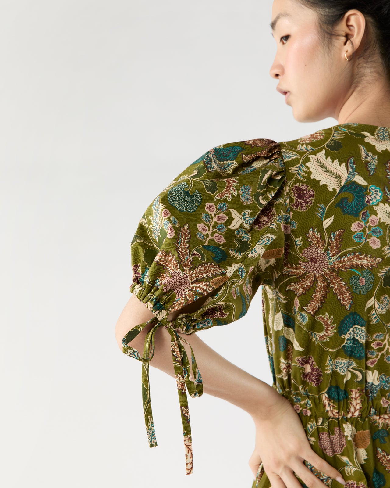 Adriana Short Sleeve Midi Dress in Lichen