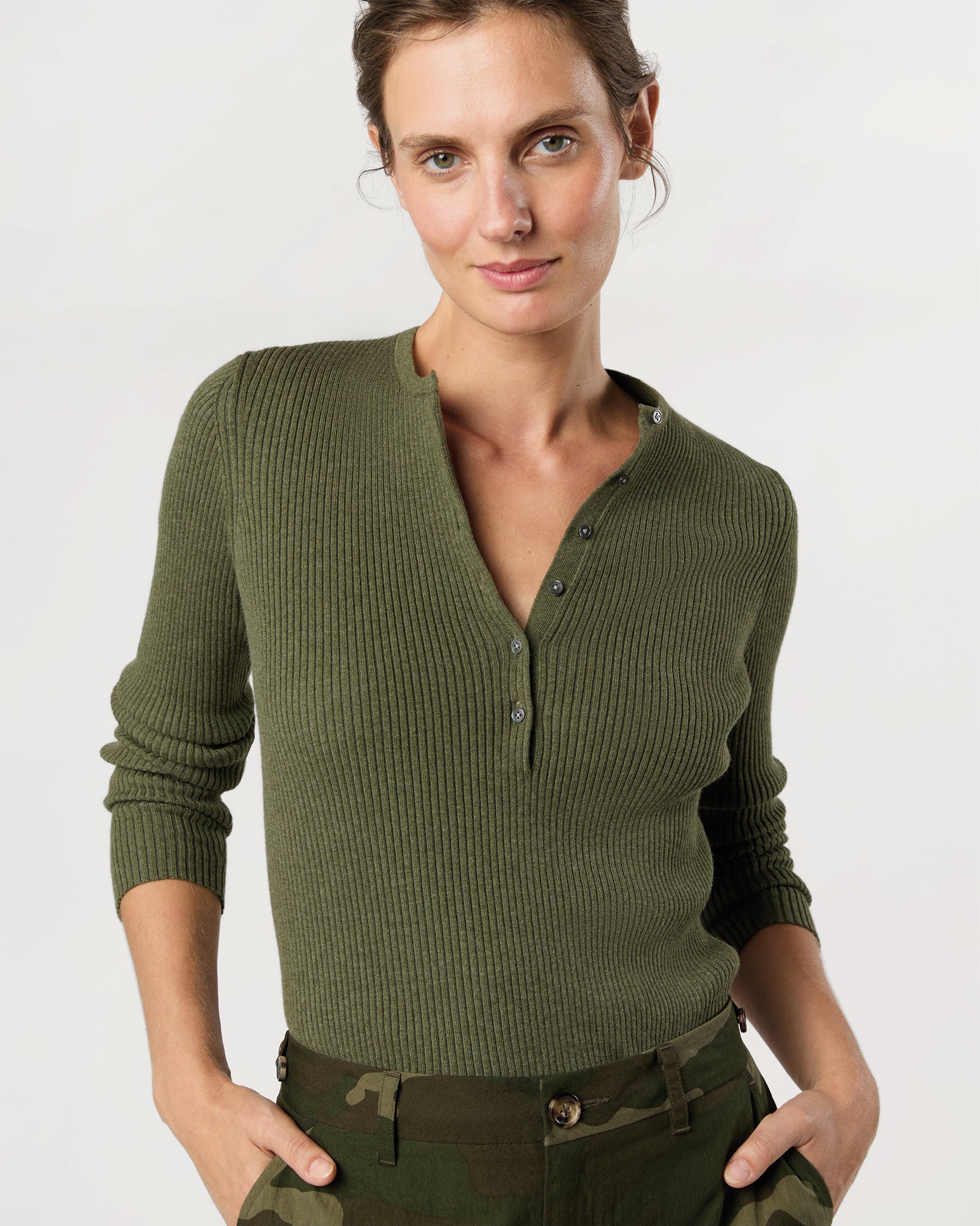 Long-Sleeved Nia Ribbed Henley in Covert Green Cotton/Silk