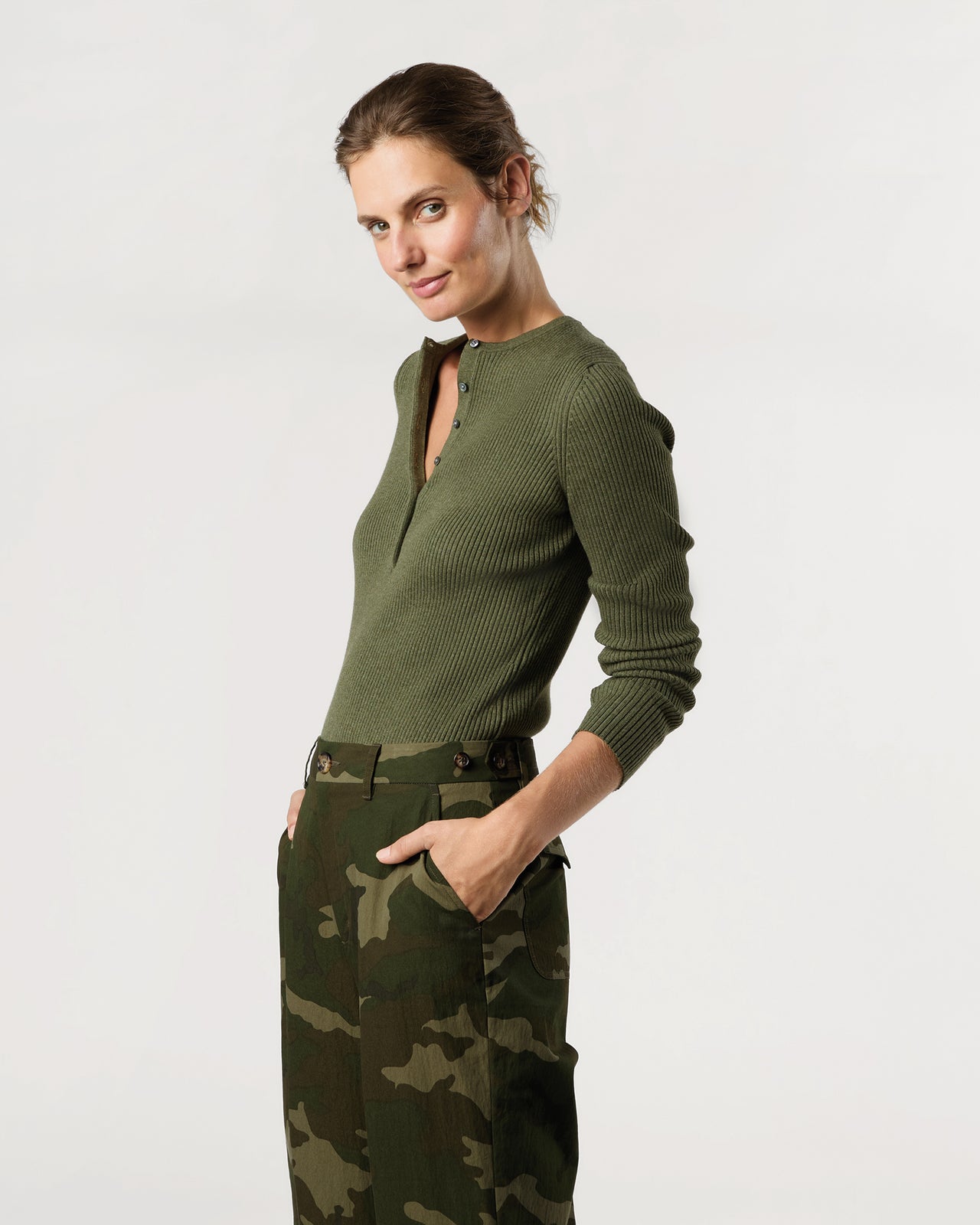 Long-Sleeved Nia Ribbed Henley in Covert Green Cotton/Silk
