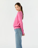 Load image into Gallery viewer, Kit Crewneck Sweater in Heather Raspberry Cashmere
