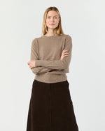 Load image into Gallery viewer, Kit Crewneck Sweater in Heather Mocha Cashmere
