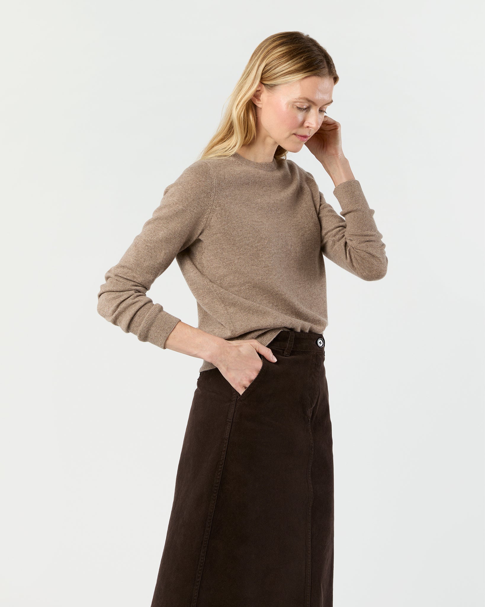 Kit Crewneck Sweater in Heather Mocha Cashmere