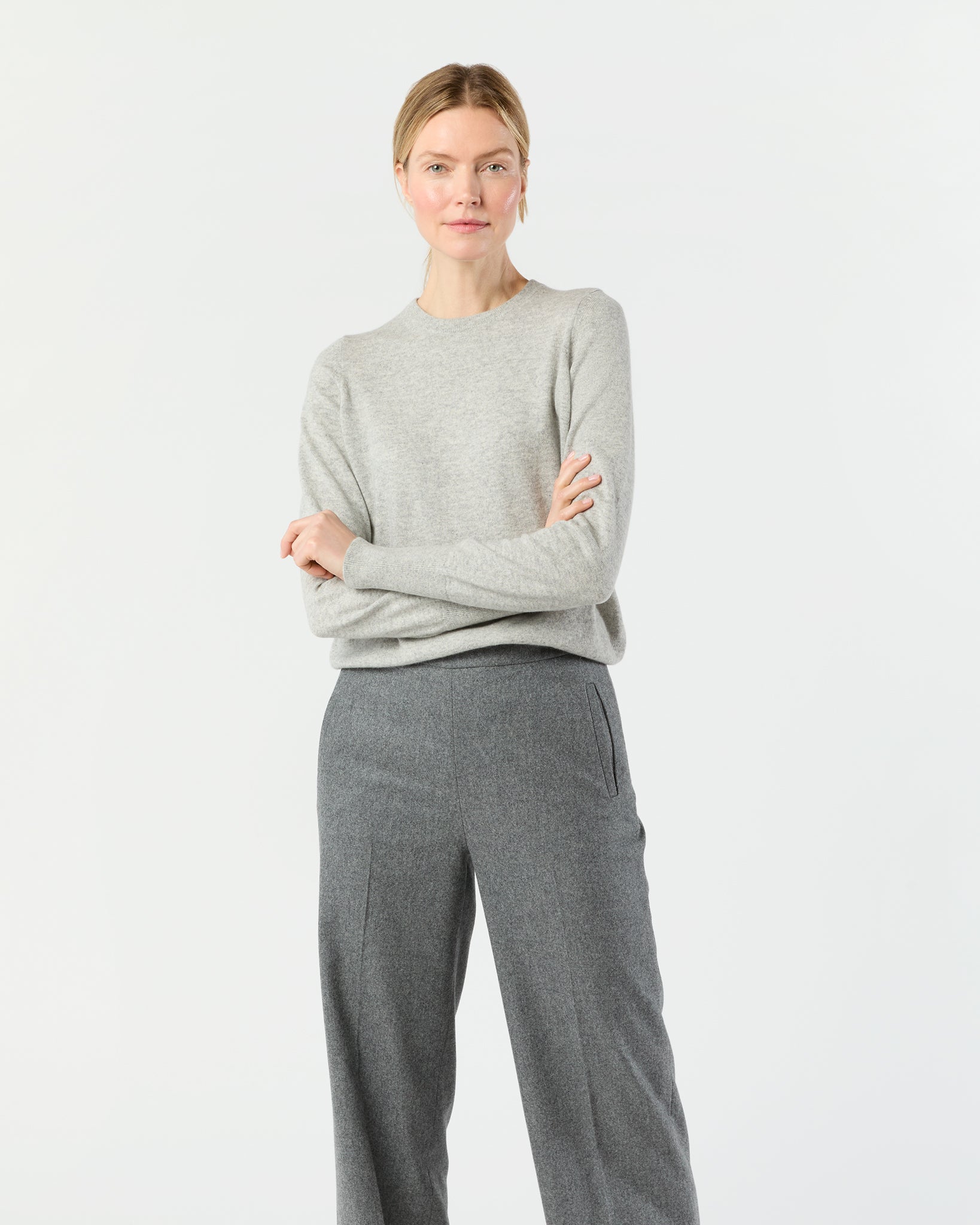 Kit Crewneck Sweater in Pale Heather Grey Cashmere