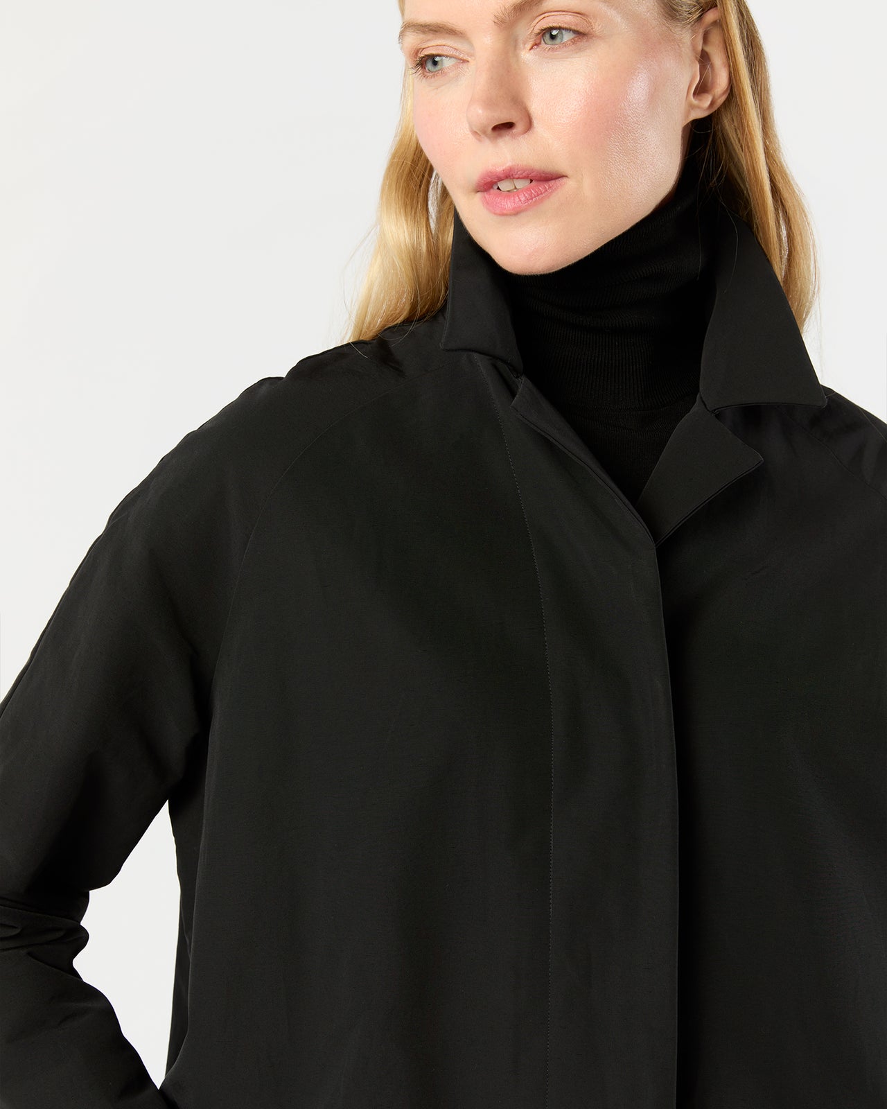 Agatha Cashpad Coat in Black Cotton/Nylon Faille
