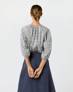 Load image into Gallery viewer, Savannah Top in Eggplant/Multi Wiltshire Bud Liberty Fabric
