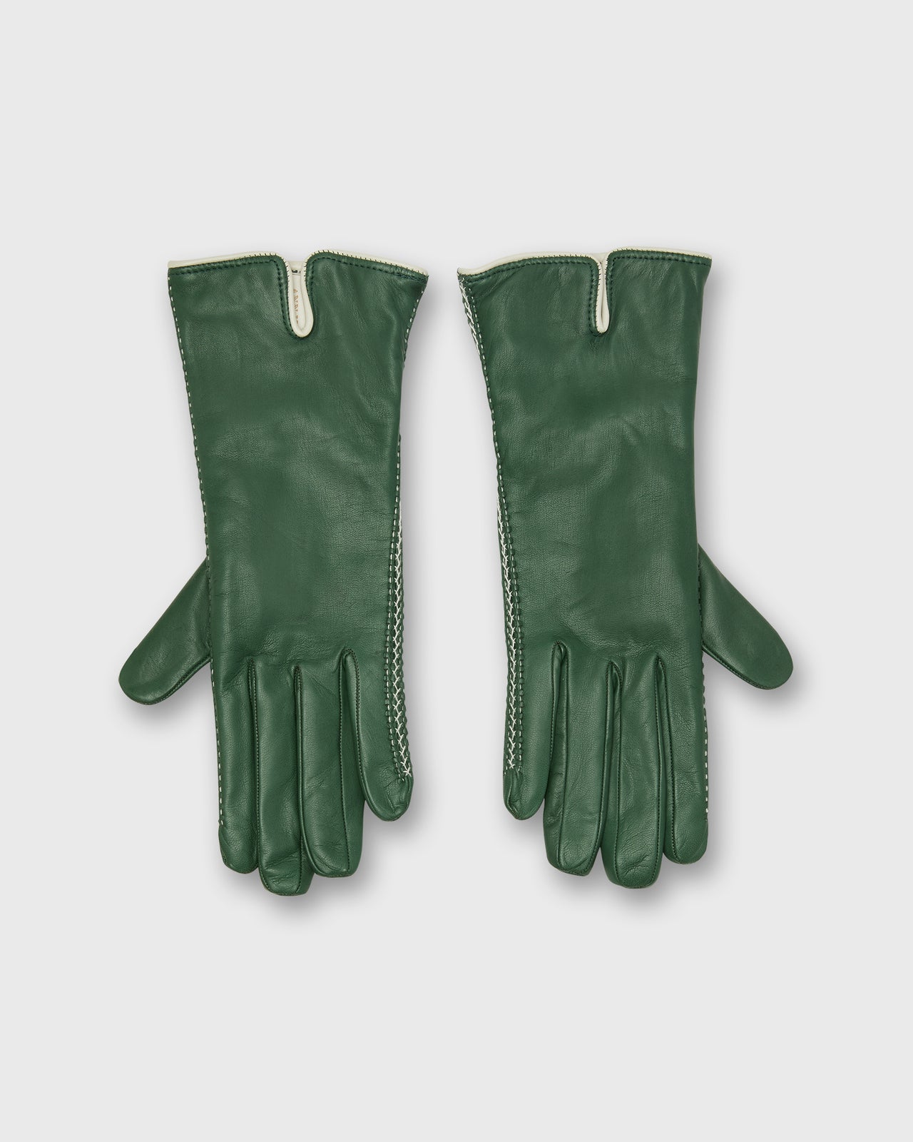Hand-Stitched Cashmere-Lined Gloves in Green Nappa Leather