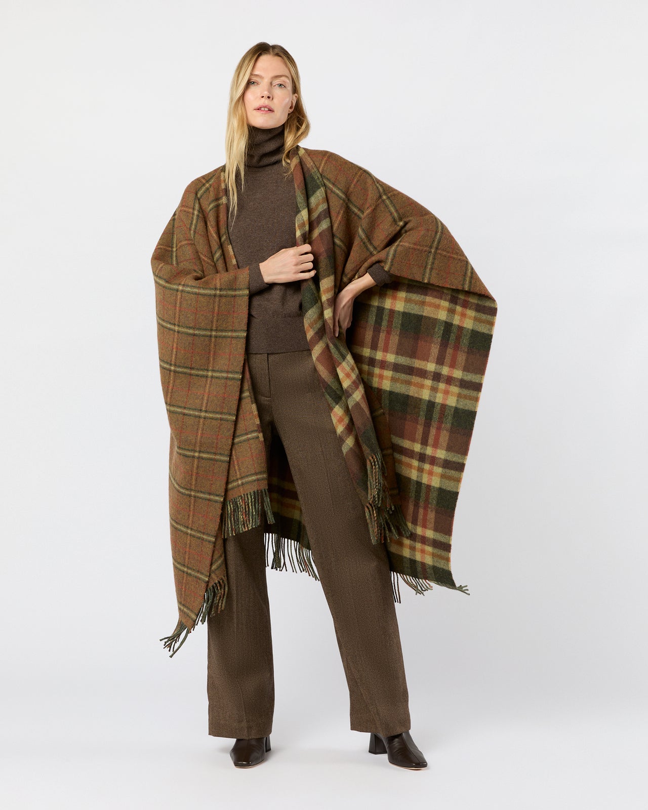 Reversible Lambswool Cape in Block Check/Windowpane Check