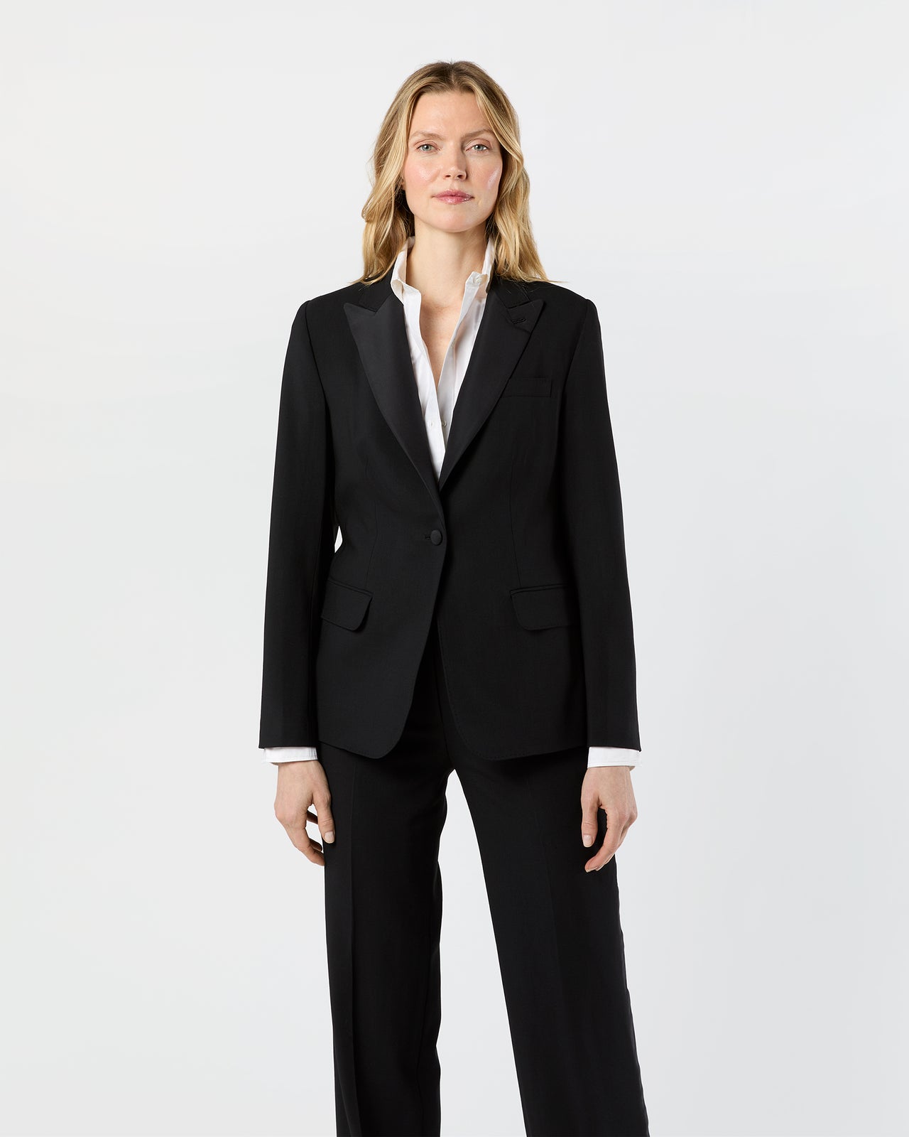 Tuxedo Jacket in Black Wool Barathea