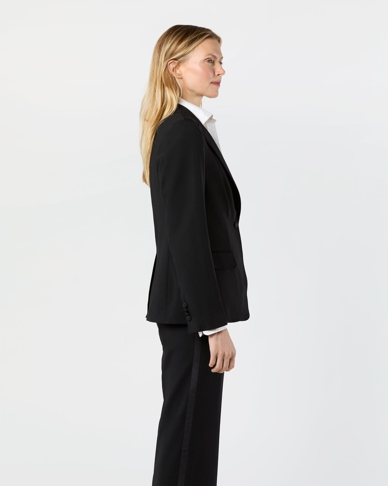 Tuxedo Jacket in Black Wool Barathea