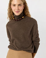 Load image into Gallery viewer, Triana Collar in Brown

