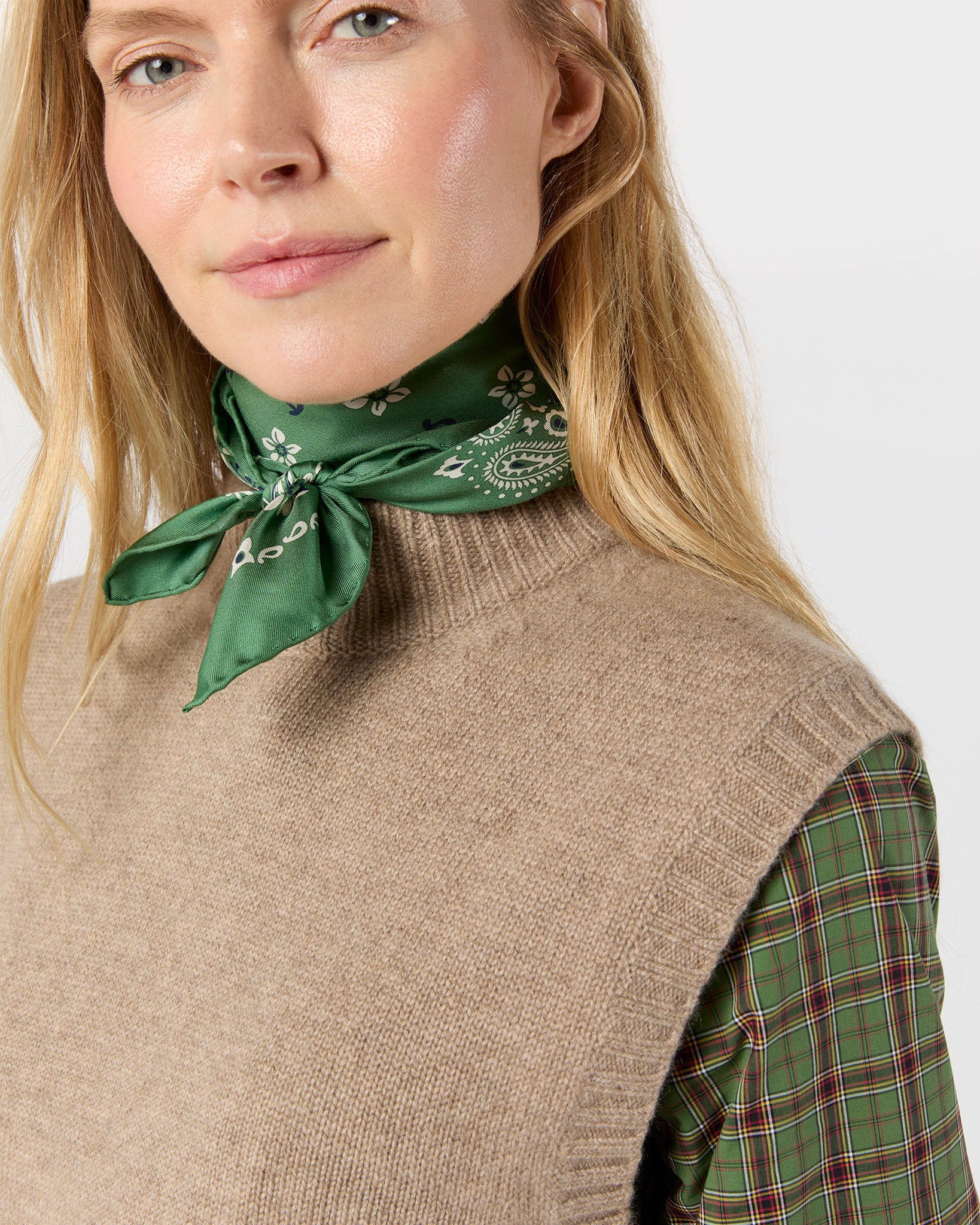 Medium Hand-Rolled Silk Scarf in Leaf Floral Paisley