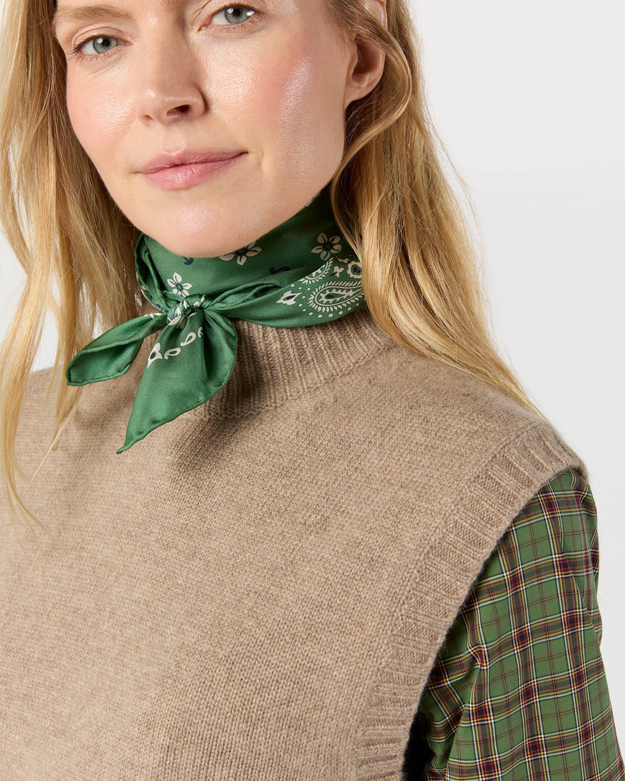 Medium Hand-Rolled Silk Scarf in Leaf Floral Paisley