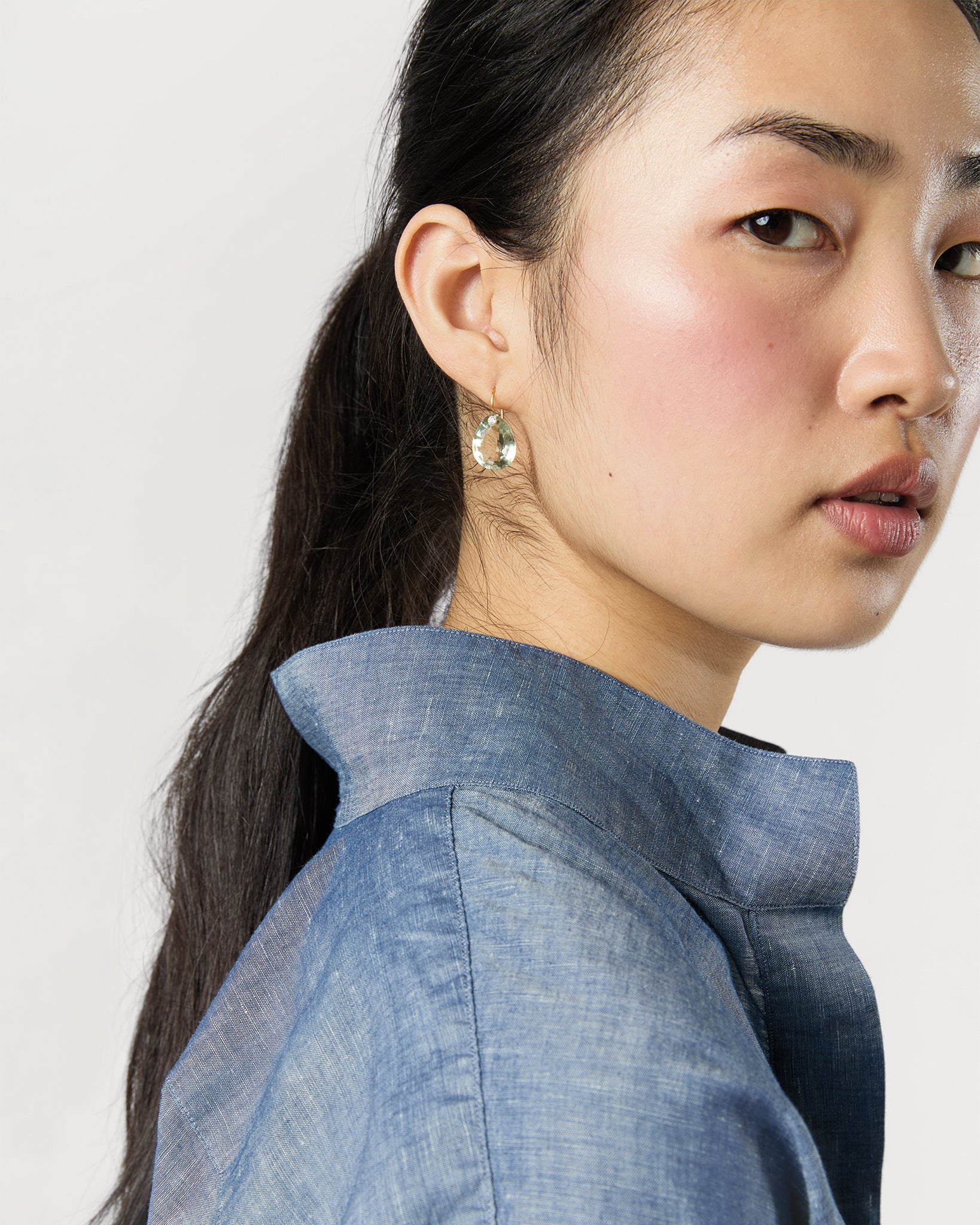 Pearshape Gem Earrings in Green Quartz/Tanzanite