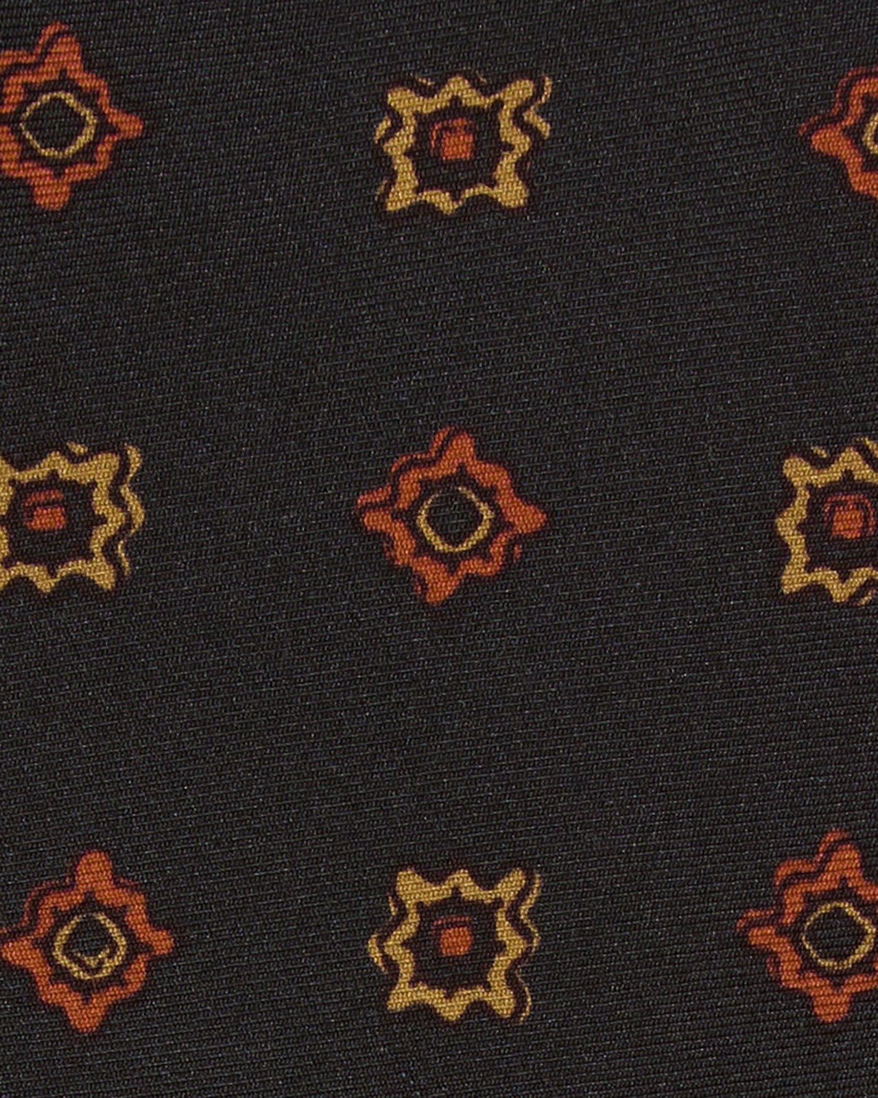 Silk Print Tie in Navy/Red/Tobacco Foulard