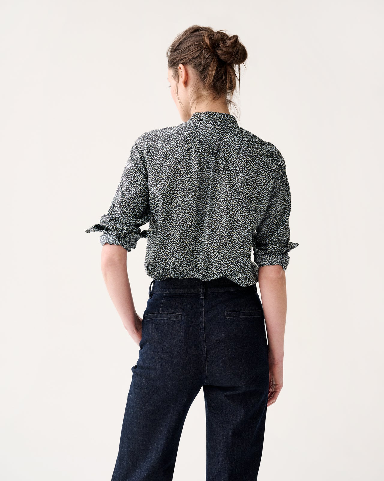 Mandarin Hattie Shirt in Navy/Green Mini Floral Printed Poplin