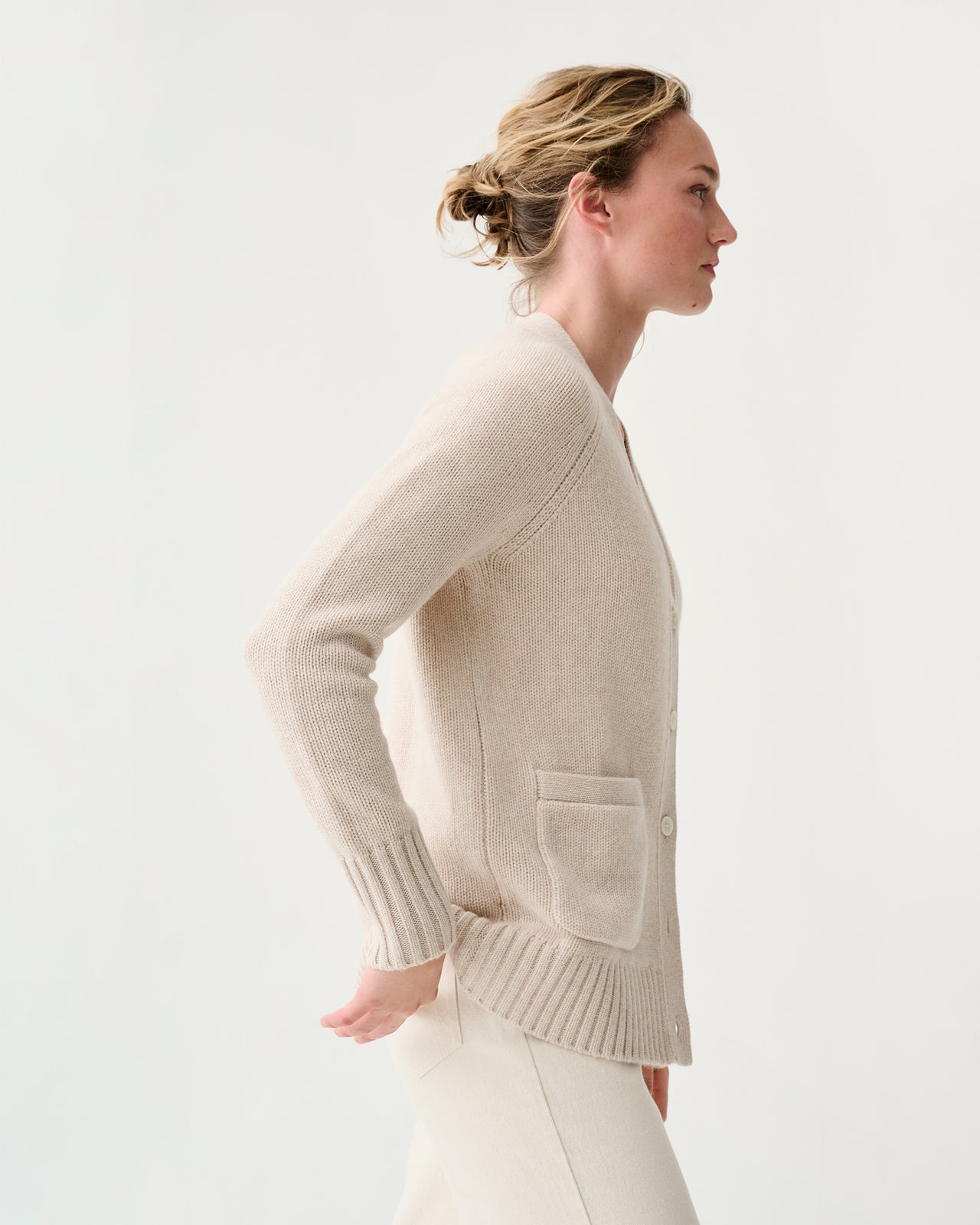 Selma Cardigan in Wheat Cashmere