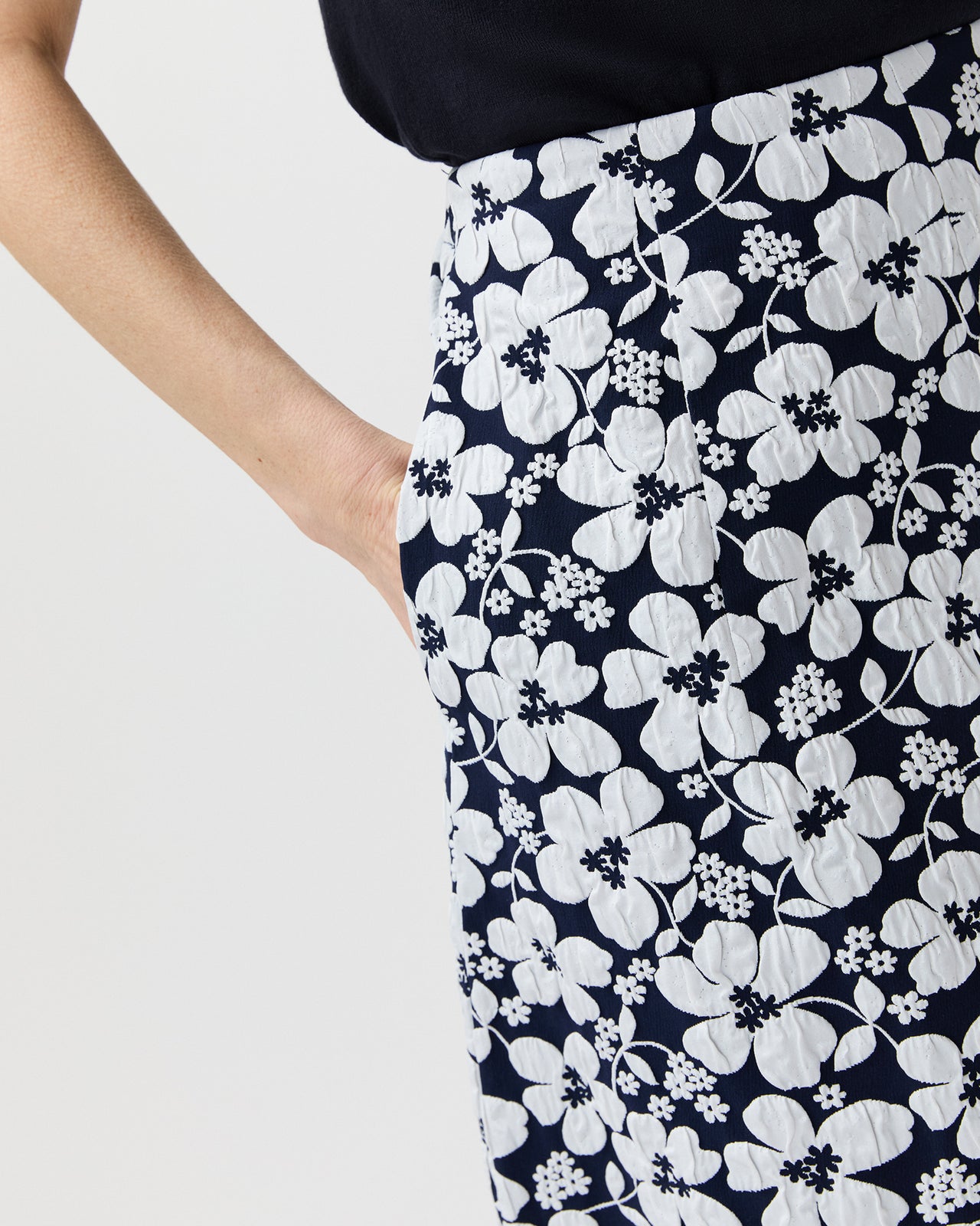 Belle Skirt in Navy/Pearl Floral Matelassé