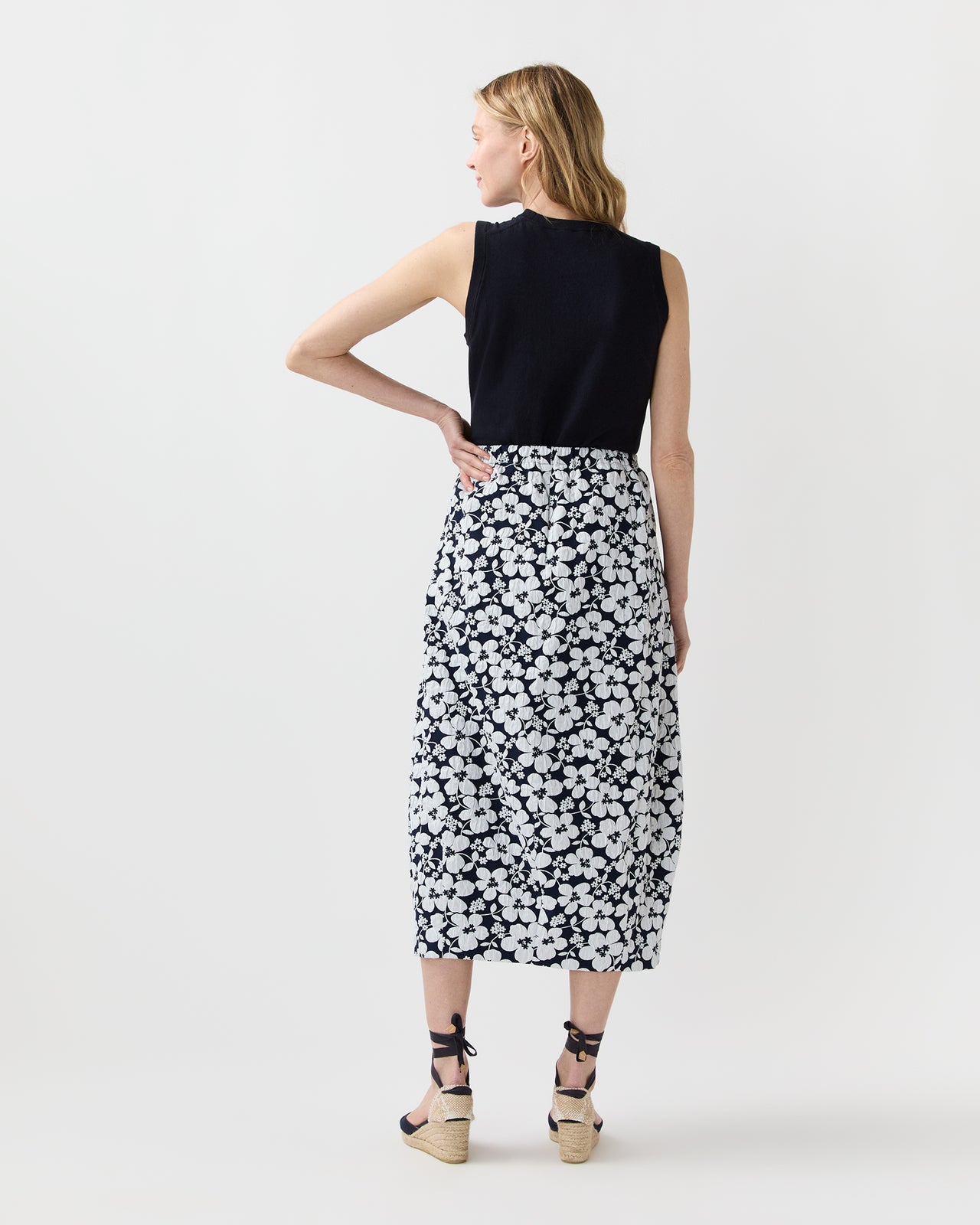 Belle Skirt in Navy/Pearl Floral Matelassé