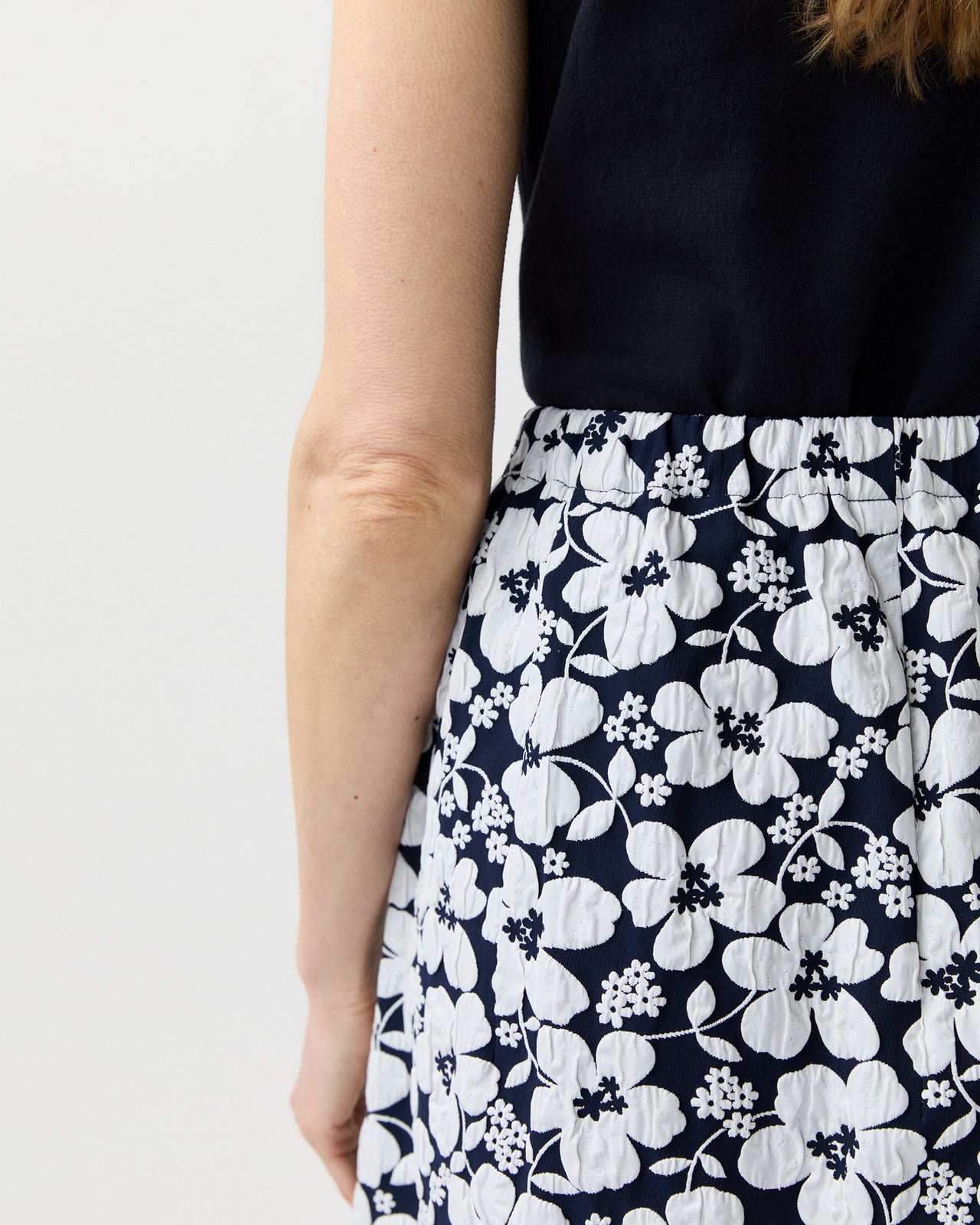 Belle Skirt in Navy/Pearl Floral Matelassé