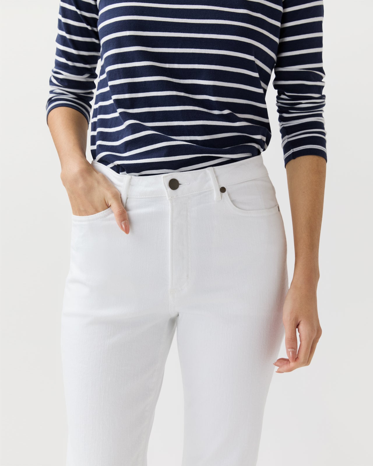 Kendall Flare 5-Pocket Jean in White Stretch Denim