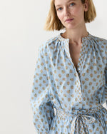 Load image into Gallery viewer, Sienna Top in French Blue/Tangerine Mixed Floral Printed Poplin
