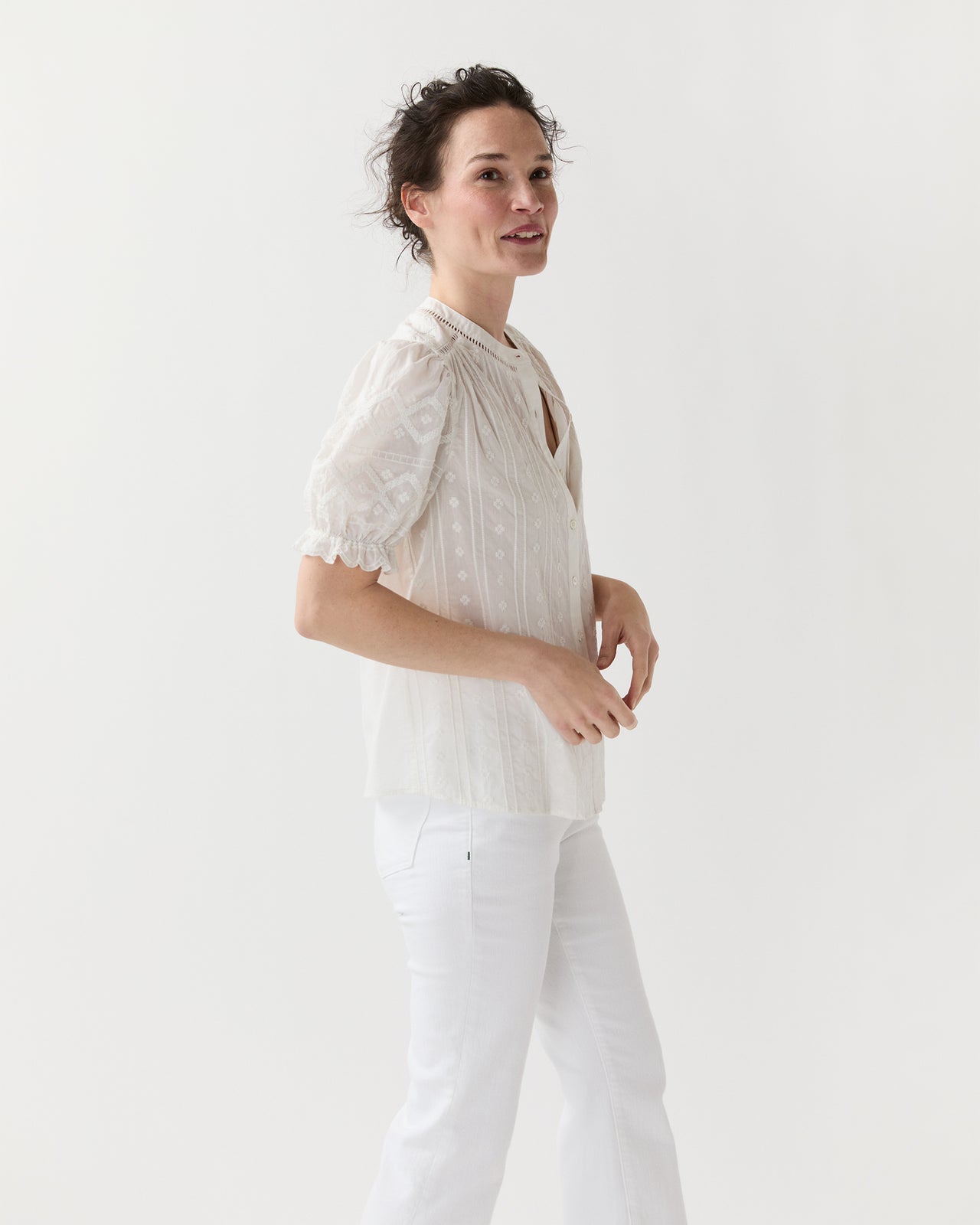 Leonie Blouse in White Embroidered Eyelet