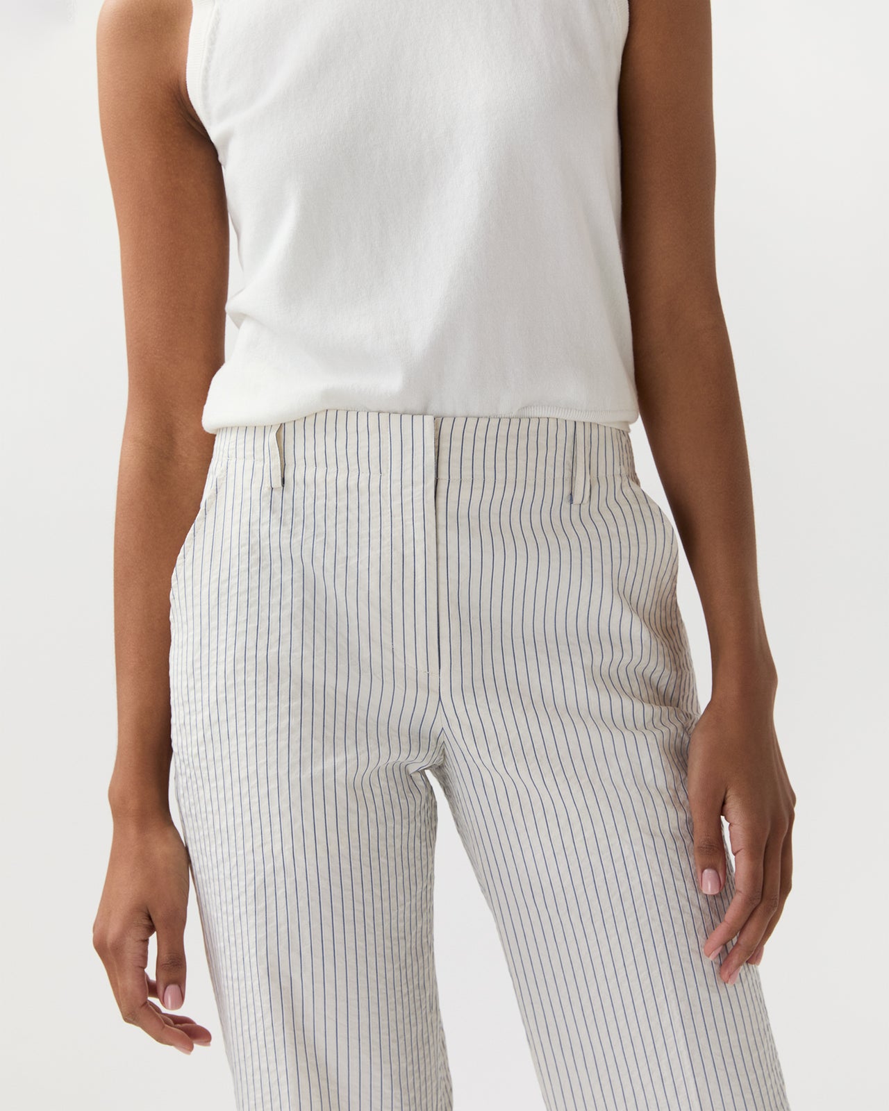 Frankie Cropped Pant in Ivory/Blue Crinkled Stripe