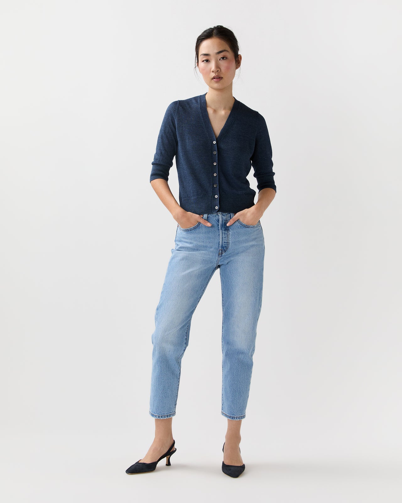 Short-Sleeved Rosie V-Neck Cardigan in Deep Indigo Linen