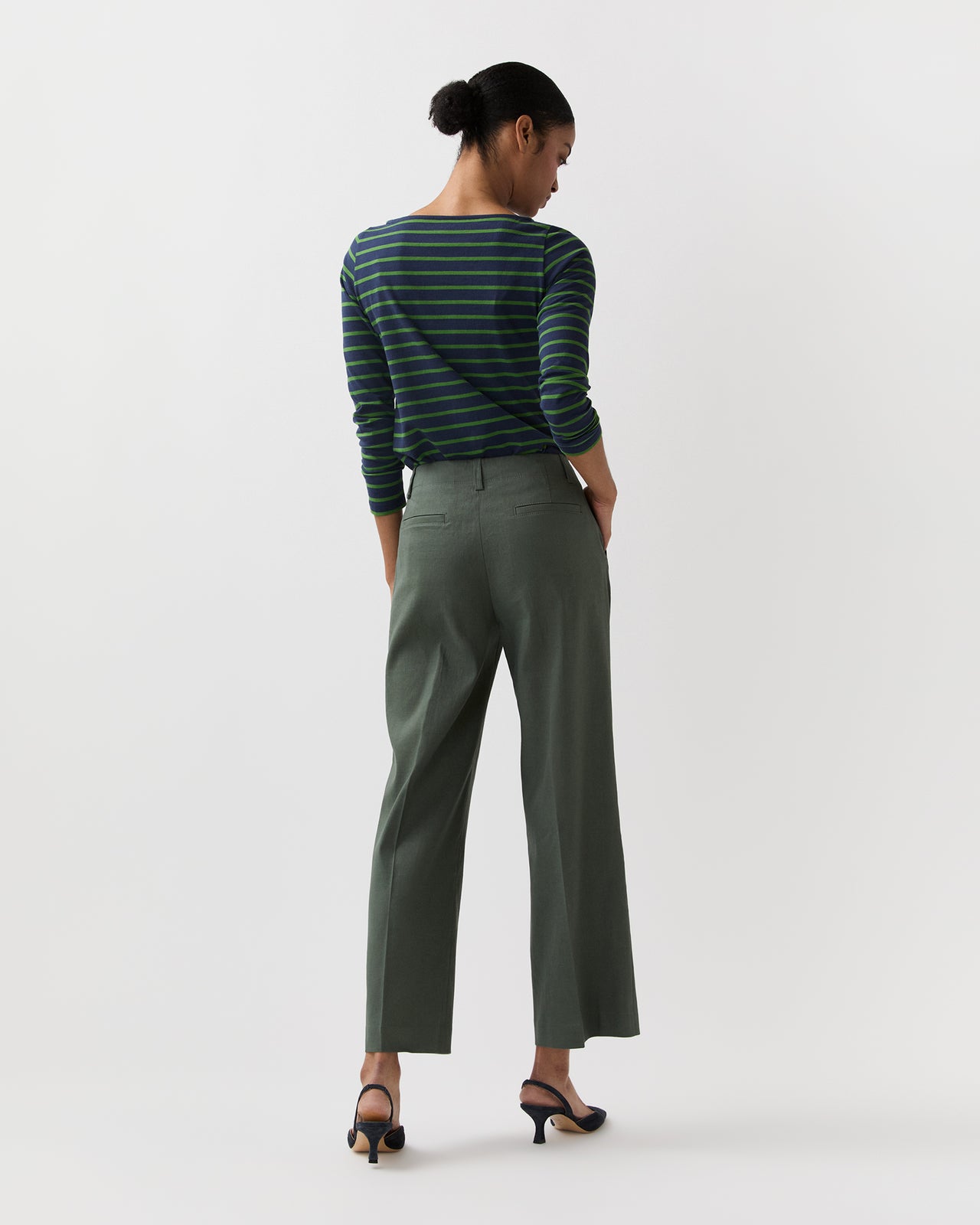 Frankie Cropped Pant in Olive Stretch Cotolino