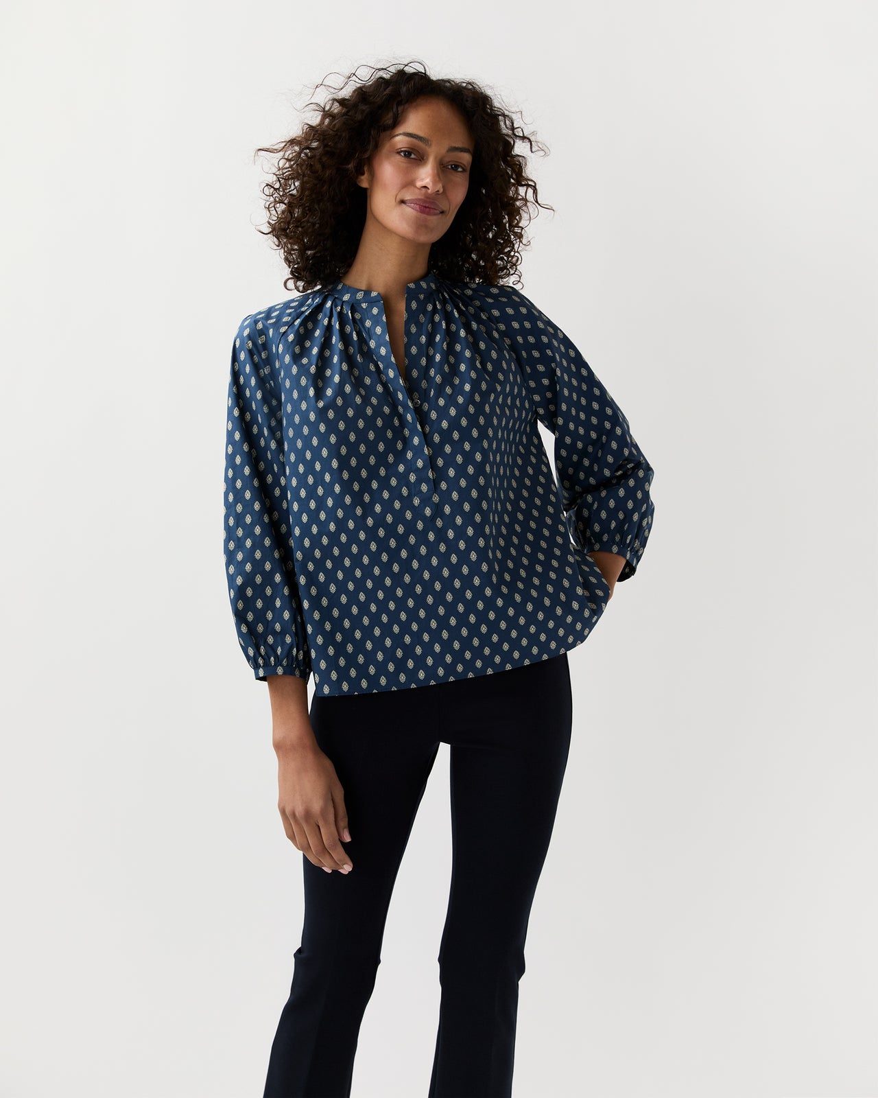 Sienna Top in Navy/Ivory Mazan Provençal Printed Poplin