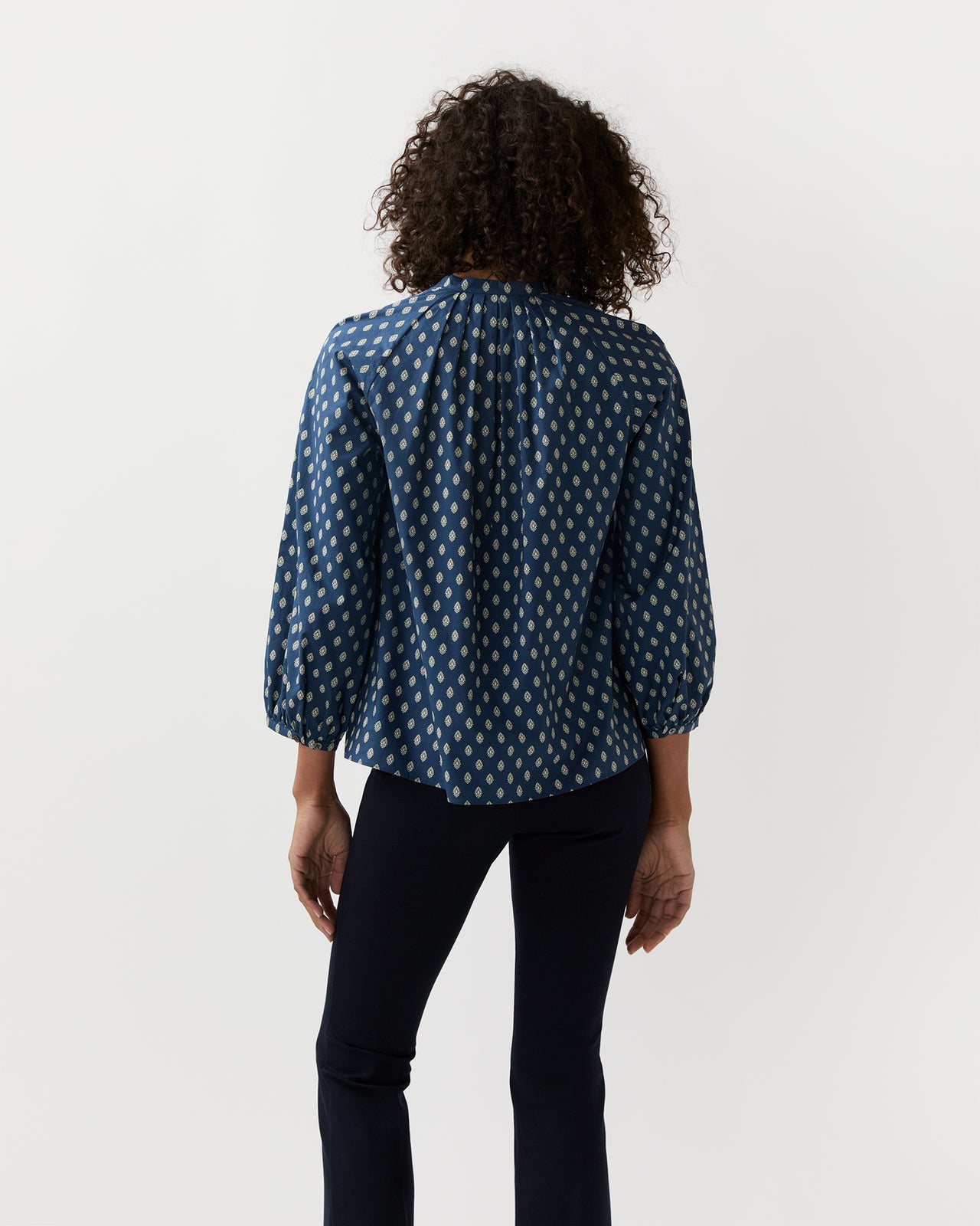 Sienna Top in Navy/Ivory Mazan Provençal Printed Poplin