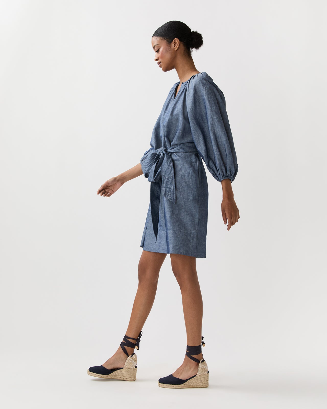Genevieve Dress in Extra Light Washed Cotolino Chambray