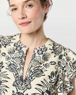 Load image into Gallery viewer, Severine Top in Ivory Floral
