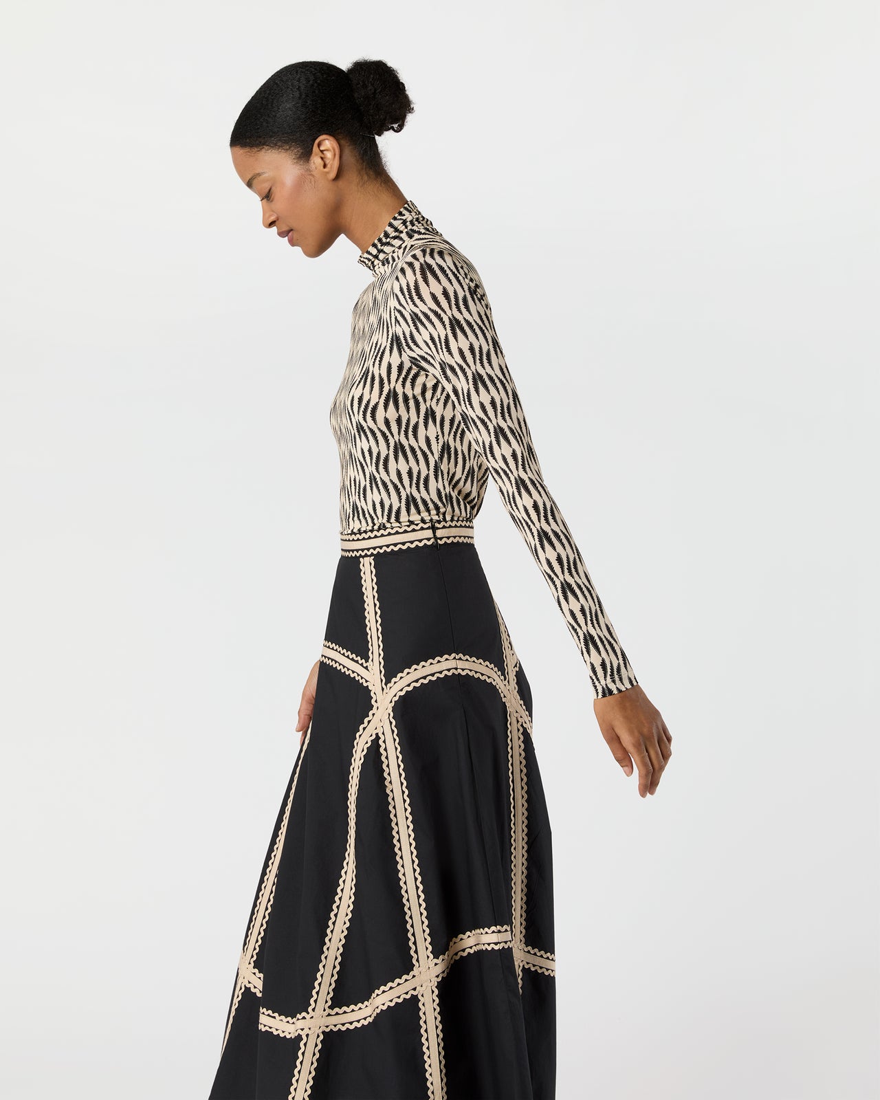 Aurelia Turtleneck in Silhouette