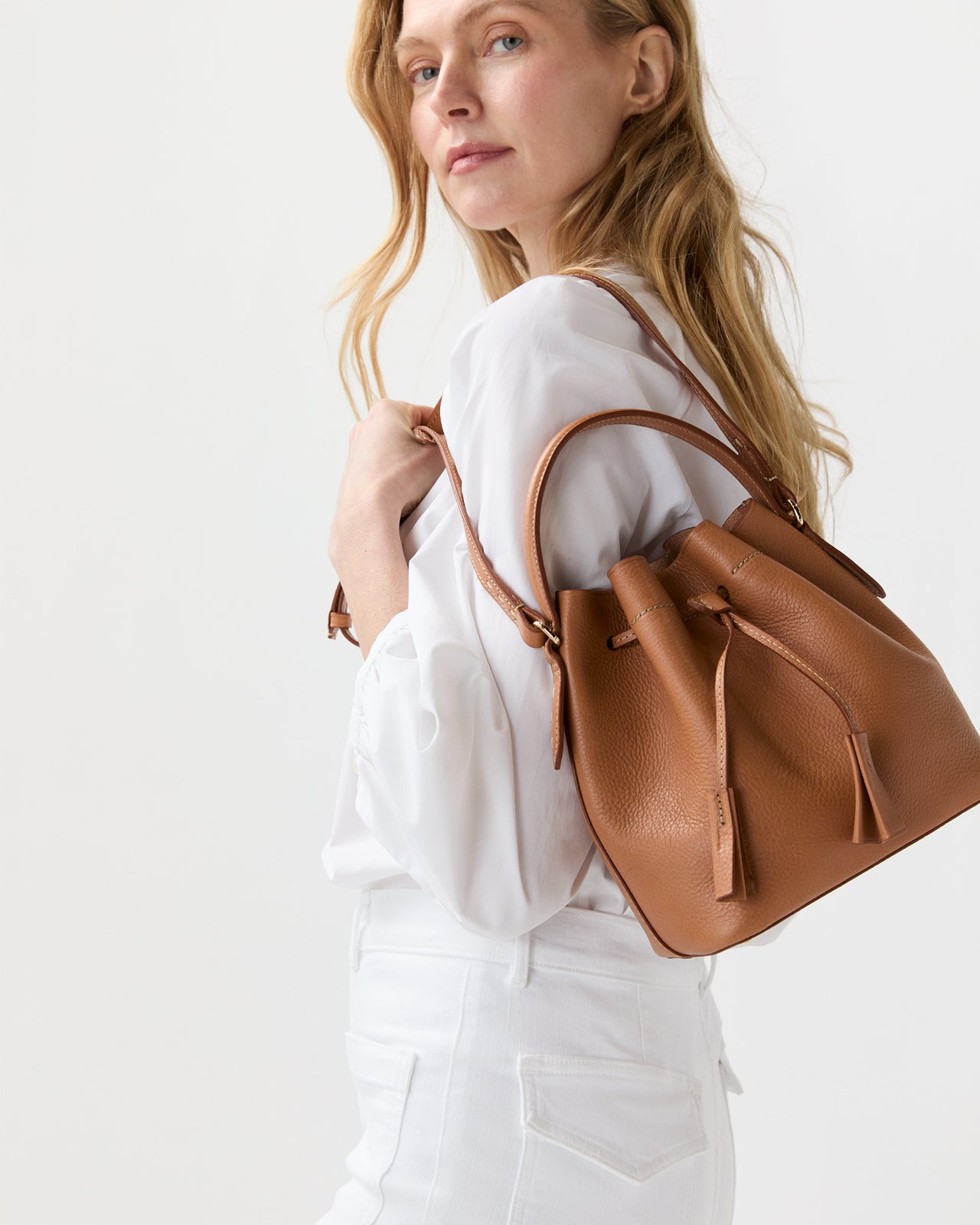 Lulu Bucket Bag in Natural Leather
