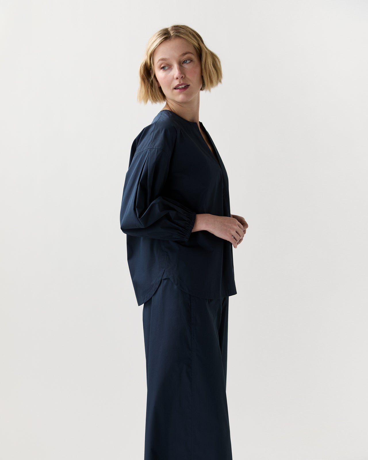 Meghan Top in Navy Cotton/Nylon Poplin