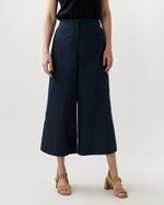 Load image into Gallery viewer, Drew Pant in Navy Cotton/Nylon Poplin
