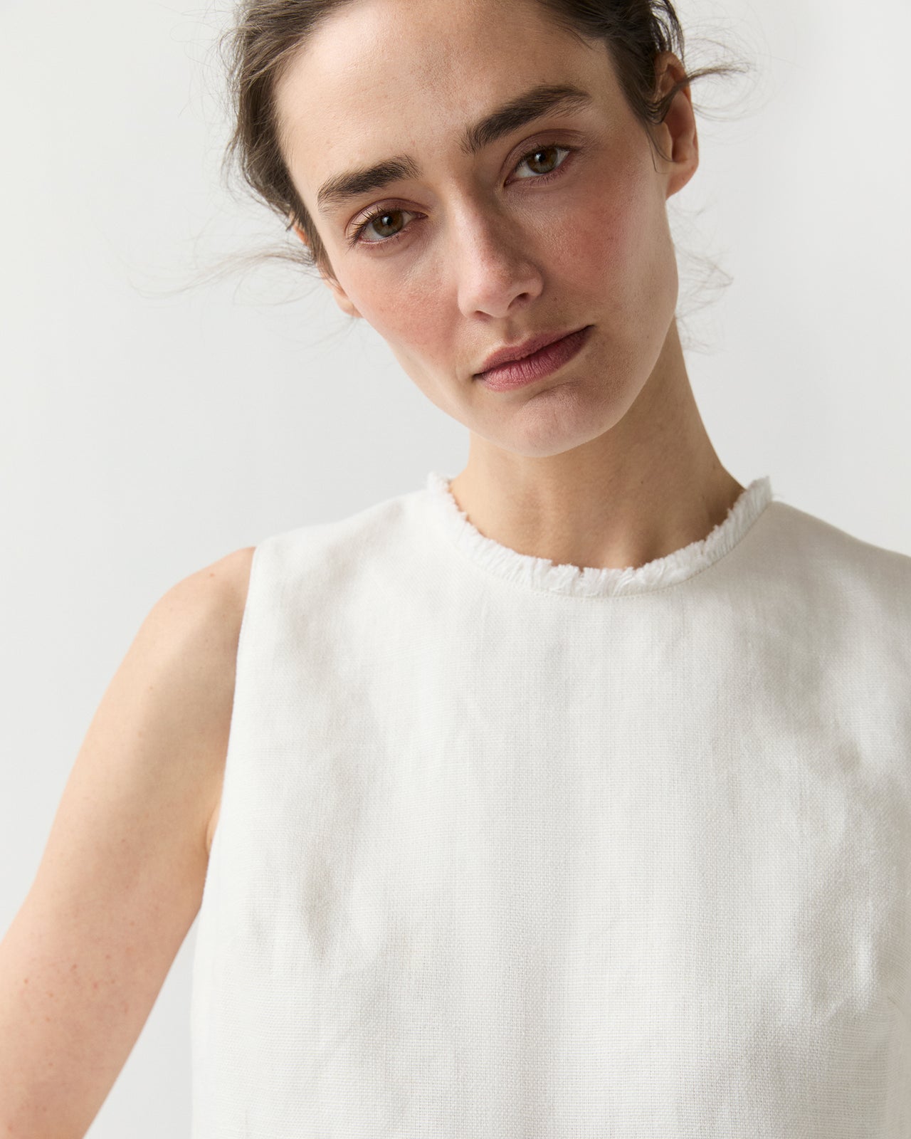 Mimi Top in White Linen Hopsack