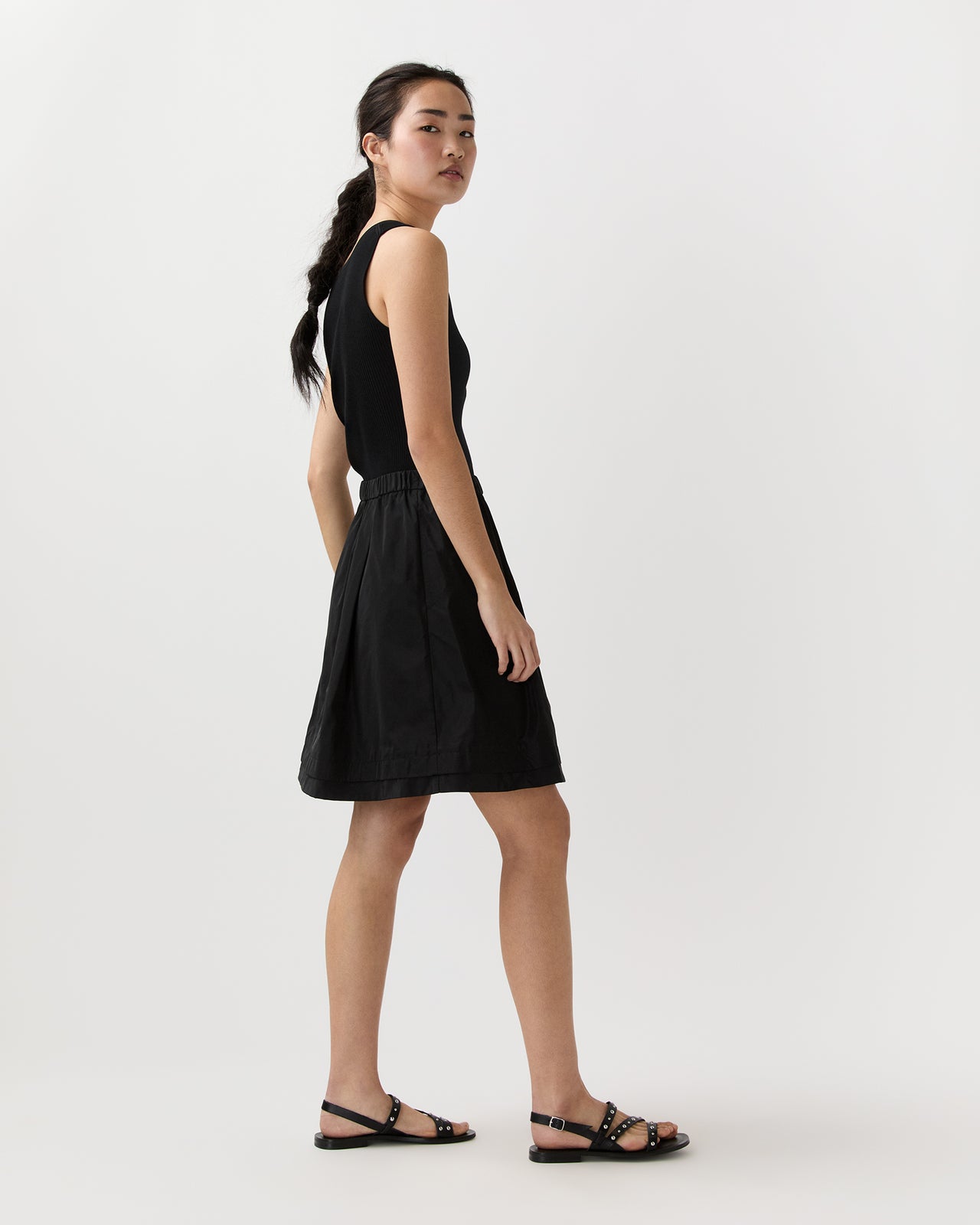 Sting Skirt in Black