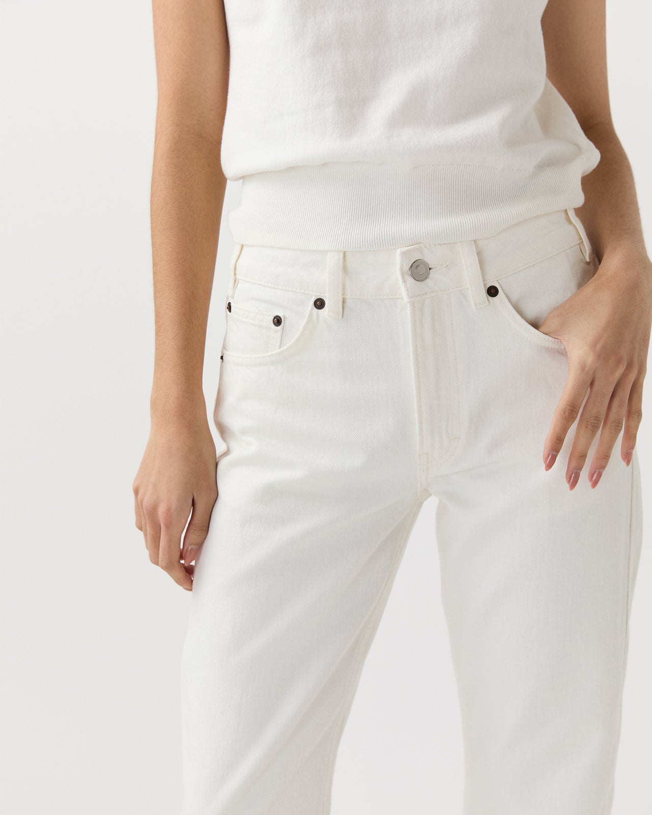 Sisli Cropped Jean in Natural White
