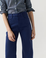 Load image into Gallery viewer, The Lasso Sneak Jean in Estate Blue
