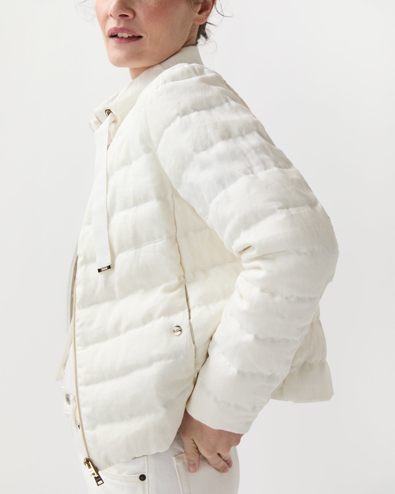Linen Quilted Short Jacket in White
