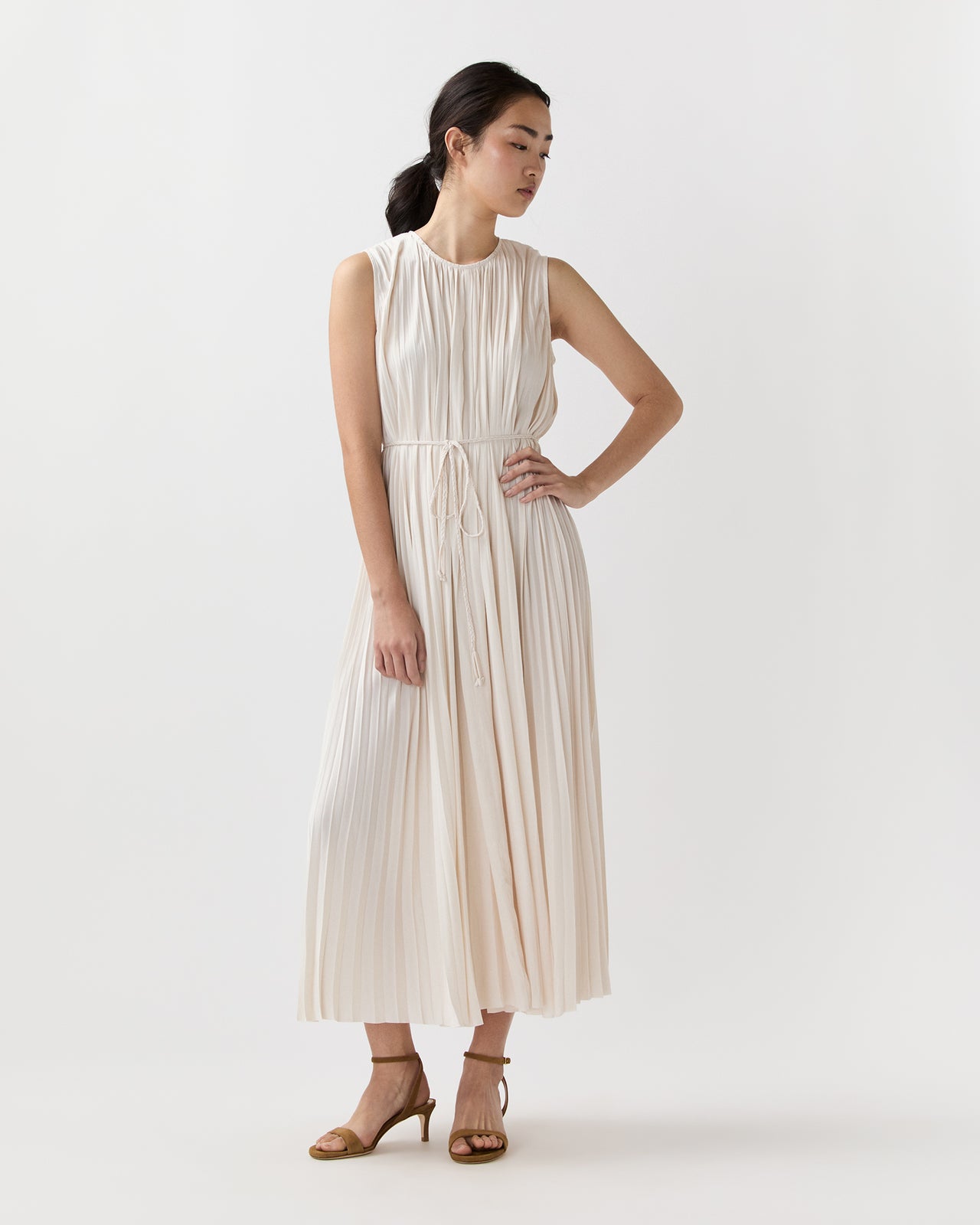 Fianna Pleated Midi Dress in Cowrie