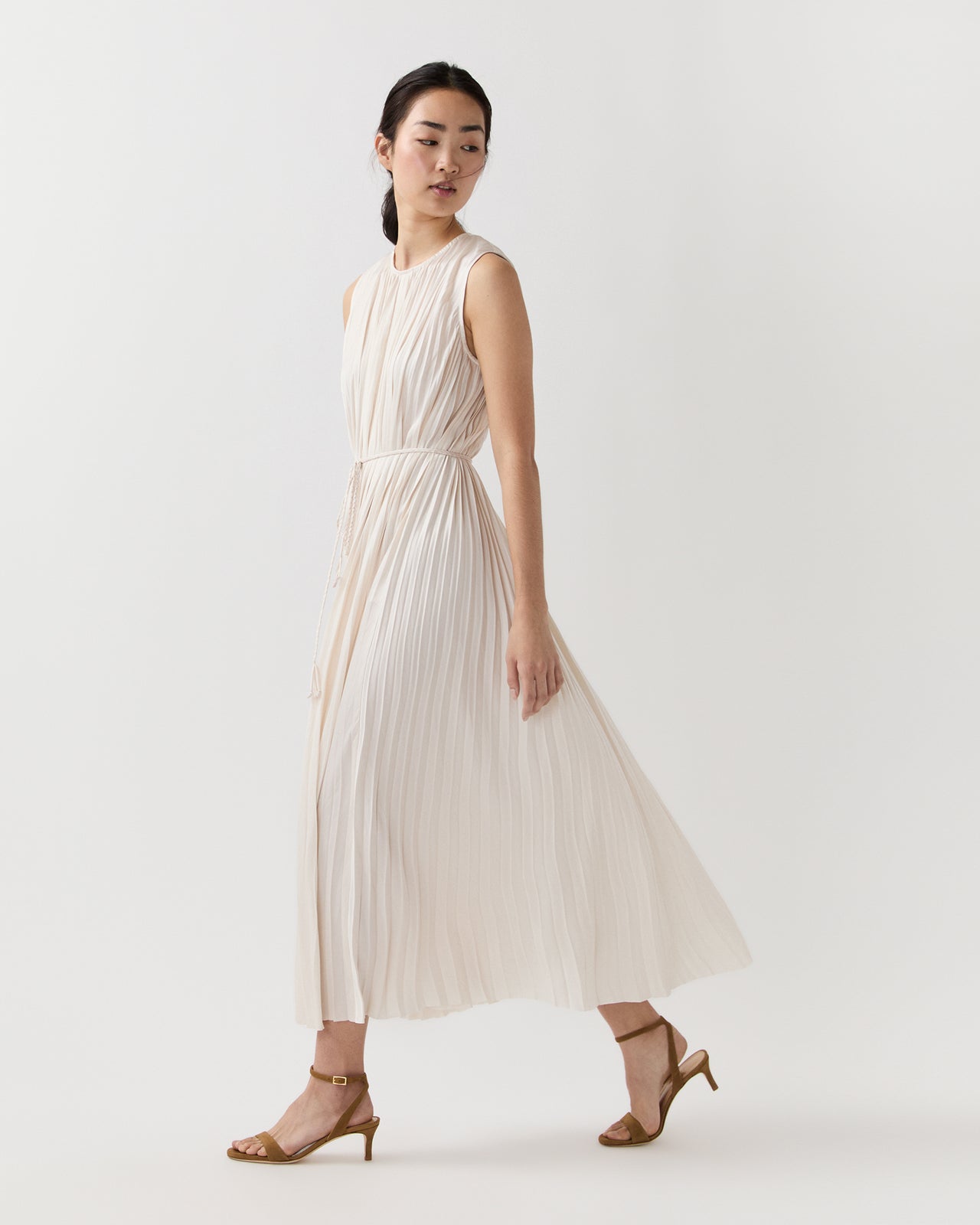 Fianna Pleated Midi Dress in Cowrie