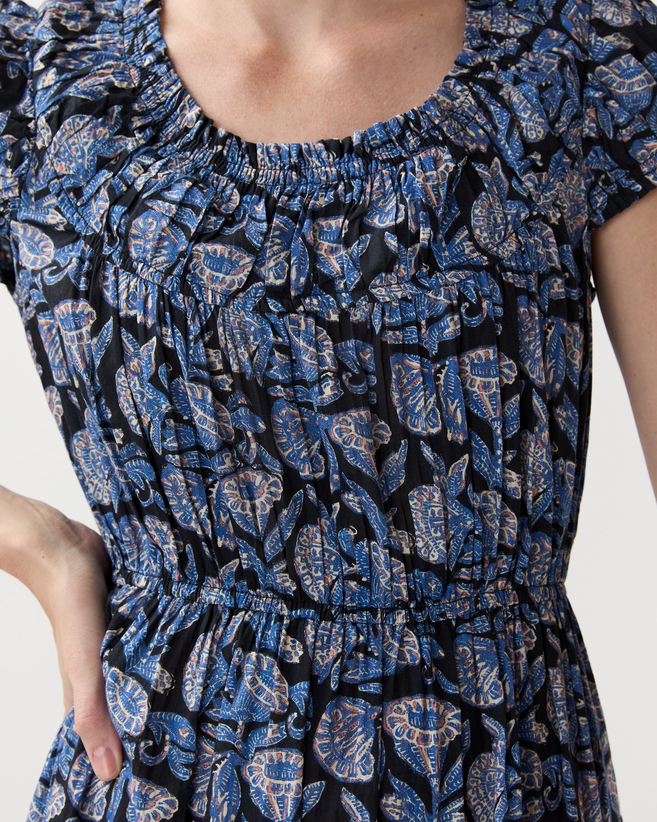 Alexi Midi Dress in Zinnia