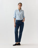 Load image into Gallery viewer, Quinn Jean in Medium Rinse Stretch Denim
