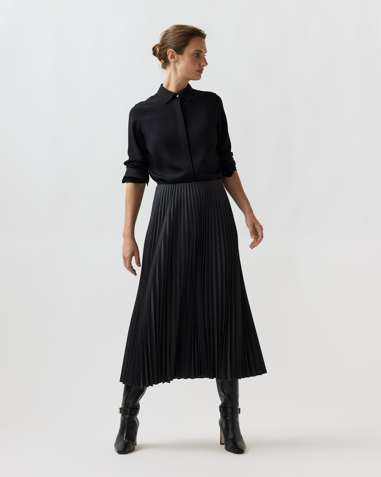 Christina Skirt in Charcoal Bi-Stretch Tropical Wool
