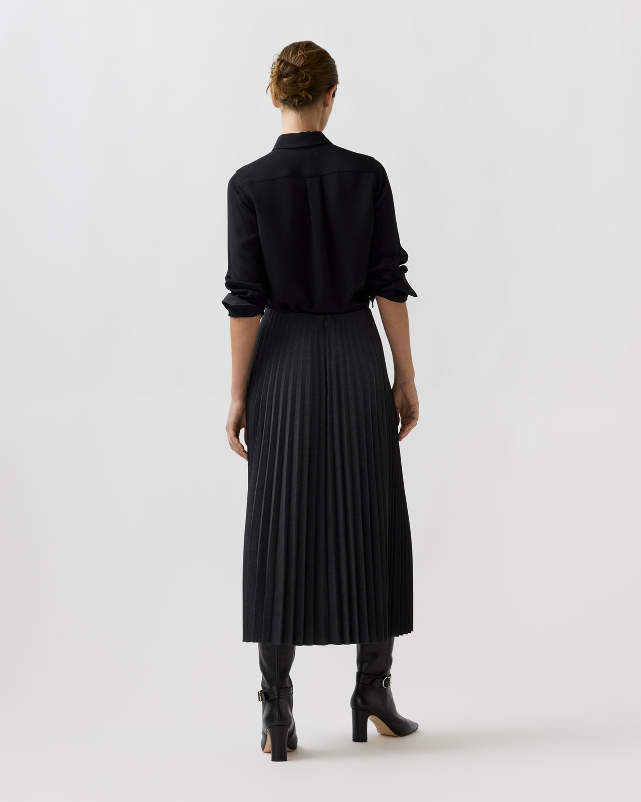 Christina Skirt in Charcoal Bi-Stretch Tropical Wool