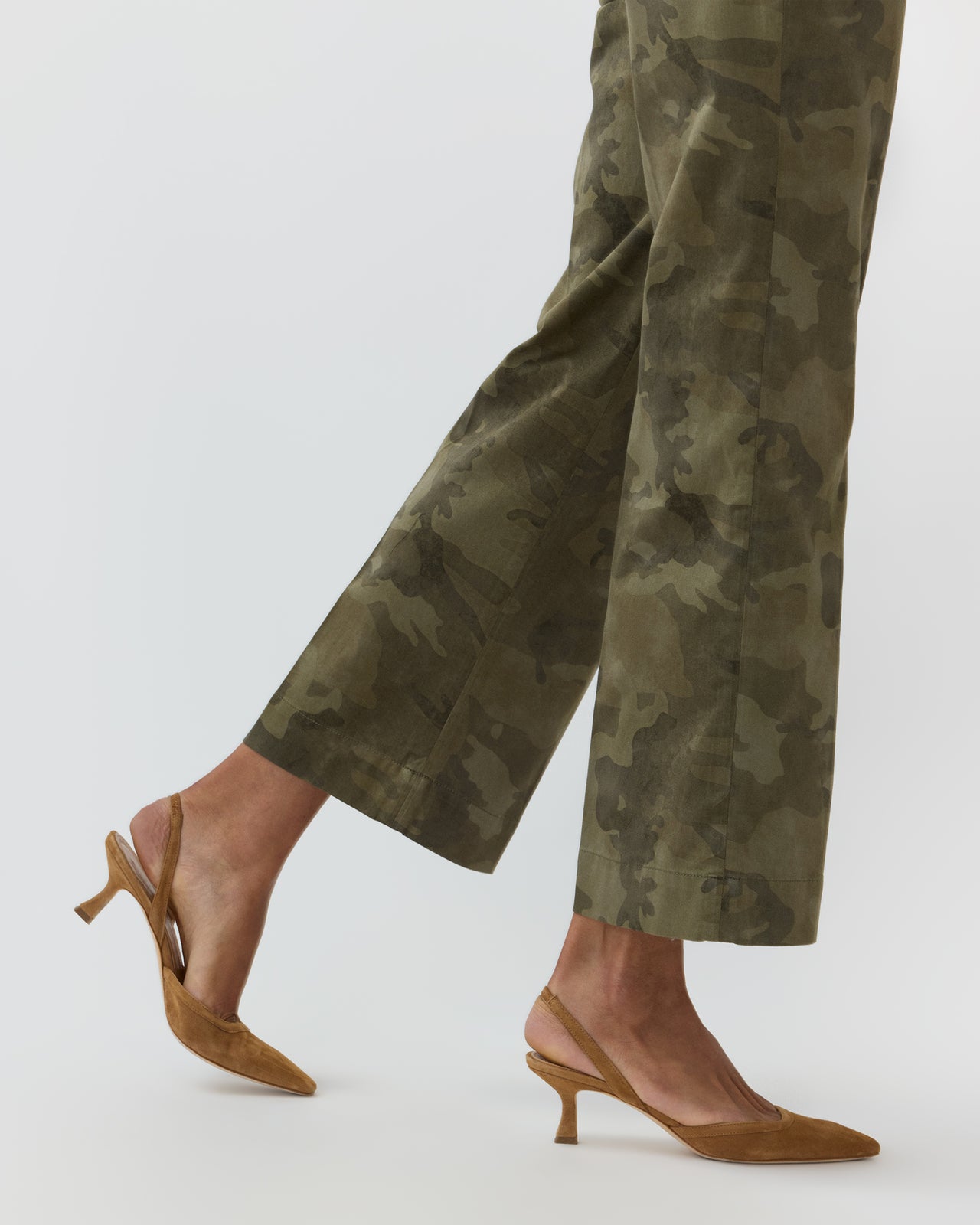 Frankie Cropped Pant in Camo Stretch Twill