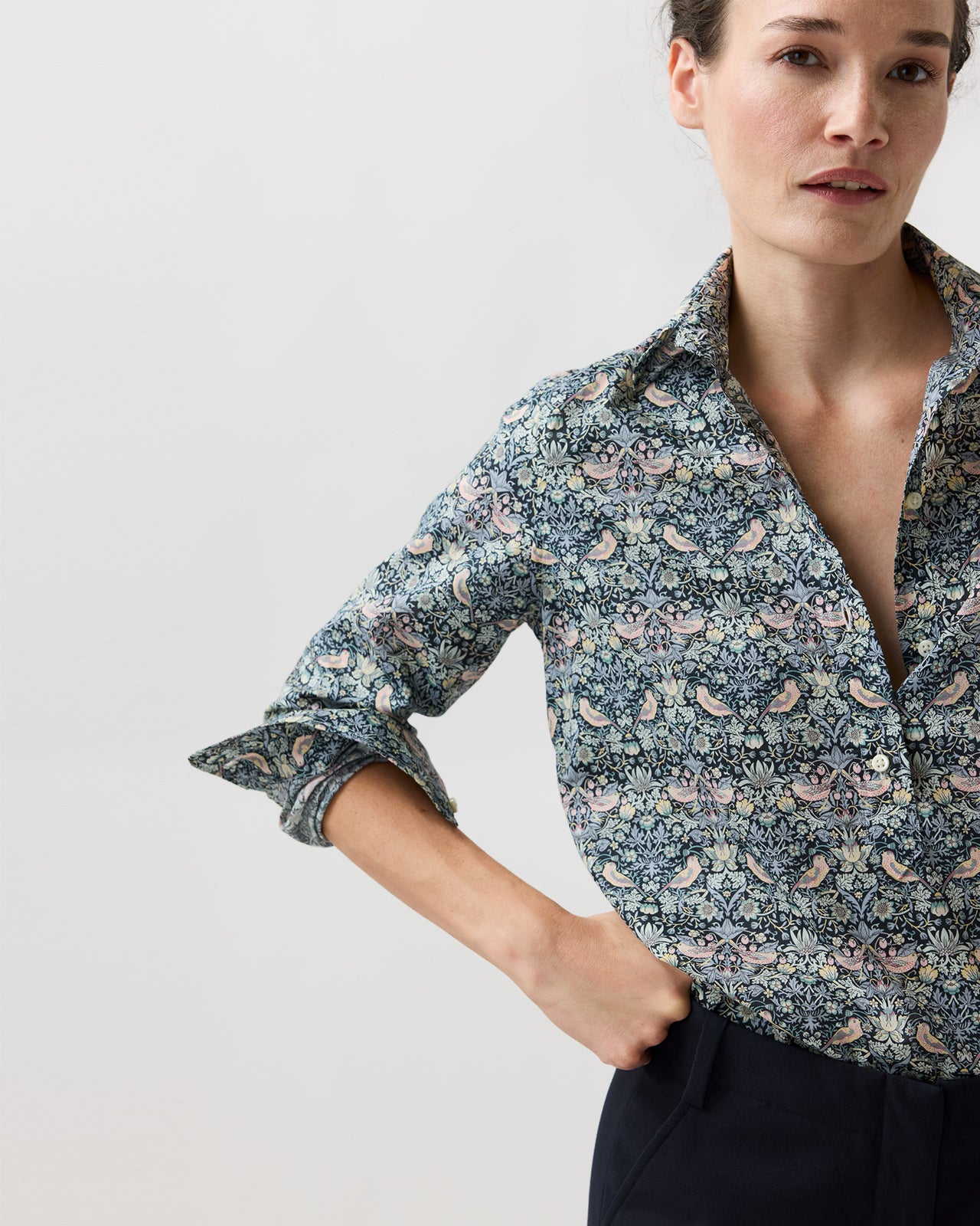 Tomboy Popover Shirt in Glacier/Magenta Strawberry Thief Liberty Fabric